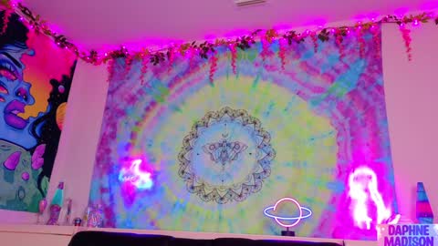 Daphne Madison online show from 03-20-26, 10:14