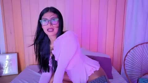 Daphne online show from 11-28-25, 03:53