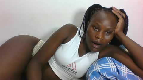 ESTHER online show from 04-06-26, 07:04