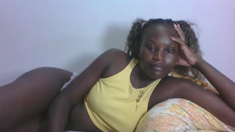 Snapshot of darberry21 chatting on 07-22-26, 06:49 ESTHER online show from 07-22-26, 06:49