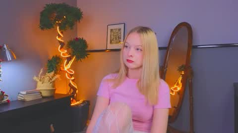 Kami online show from 12-16-25, 04:17