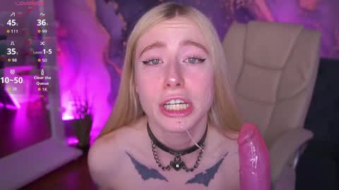Snapshot of dariadelly chatting on 04-30-26, 01:39 dariadelly online show from 04-30-26, 01:39