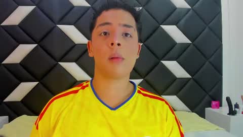 Snapshot of darian_laforteza chatting on 06-27-26, 04:56 Darian online show from 06-27-26, 04:56