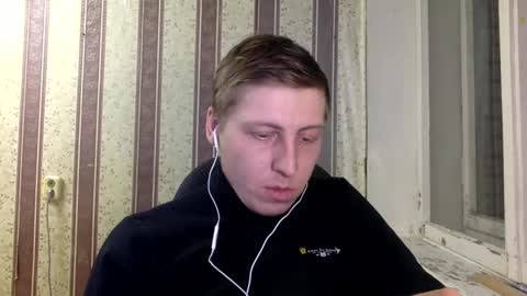 Snapshot of darienlarge chatting on 12-05-24, 02:11 darienlarge online show from 12-05-24, 02:11