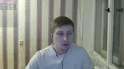 Snapshot of darienlarge chatting on 12-18-24, 04:20 darienlarge online show from 12-18-24, 04:20