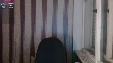Snapshot of darienlarge chatting on 02-16-25, 04:32 darienlarge online show from 02-16-25, 04:32