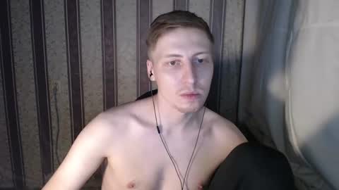 Snapshot of darienlarge chatting on 02-20-25, 11:10 darienlarge online show from 02-20-25, 11:10