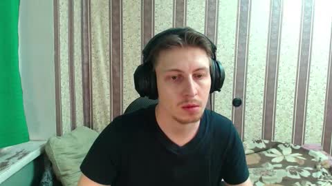 Snapshot of darienlarge chatting on 11-05-25, 05:57 darienlarge online show from 11-05-25, 05:57