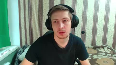 Snapshot of darienlarge chatting on 11-06-25, 07:42 darienlarge online show from 11-06-25, 07:42