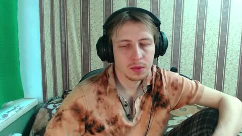 Snapshot of darienlarge chatting on 11-27-25, 10:39 darienlarge online show from 11-27-25, 10:39