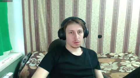 Snapshot of darienlarge chatting on 12-01-25, 09:36 darienlarge online show from 12-01-25, 09:36