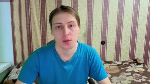 Snapshot of darienlarge chatting on 12-15-25, 08:07 darienlarge online show from 12-15-25, 08:07