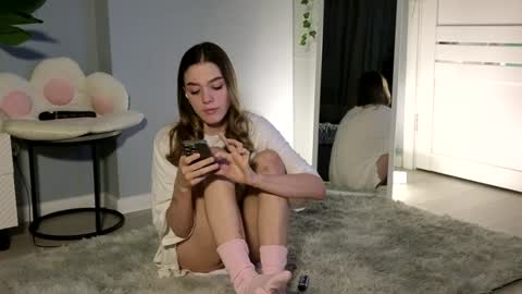 Snapshot of darilboom chatting on 12-11-24, 12:44 darilboom online show from 12-11-24, 12:44