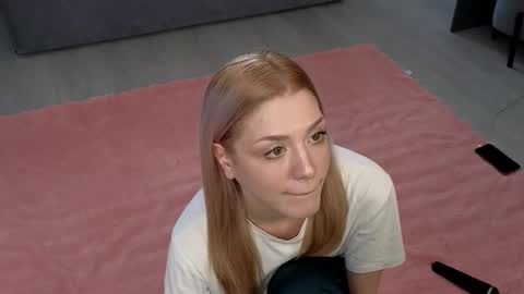 Snapshot of darilboom chatting on 12-16-25, 05:45 darilboom online show from 12-16-25, 05:45