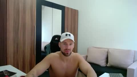 darius_94 online show from 02-20-26, 06:26