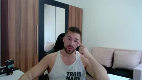 darius_94 online show from 06-28-26, 04:29