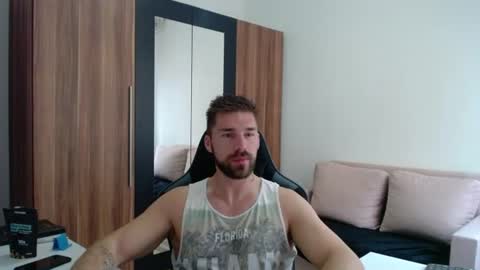 darius_94 online show from 07-19-26, 04:49
