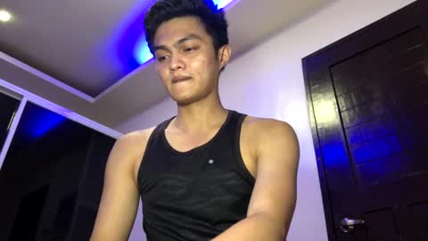 Snapshot of dark_angel69x chatting on 12-04-24, 03:43 Guile online show from 12-04-24, 03:43