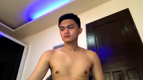 Snapshot of dark_angel69x chatting on 12-20-24, 06:40 Guile online show from 12-20-24, 06:40