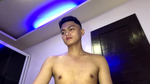 Snapshot of dark_angel69x chatting on 01-05-25, 03:55 Guile online show from 01-05-25, 03:55