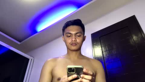 Snapshot of dark_angel69x chatting on 01-22-25, 04:55 Guile online show from 01-22-25, 04:55