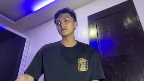 Snapshot of dark_angel69x chatting on 09-20-25, 06:31 Guile online show from 09-20-25, 06:31