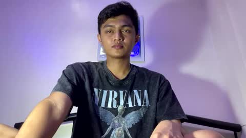 Snapshot of dark_angel69x chatting on 12-14-25, 08:24 Guile online show from 12-14-25, 08:24