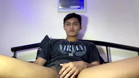 Snapshot of dark_angel69x chatting on 12-15-25, 03:27 Guile online show from 12-15-25, 03:27