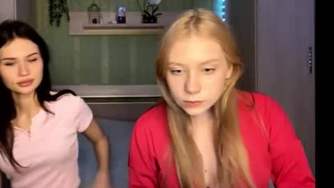 Snapshot of dark_cherie chatting on 11-05-25, 06:52 dark cherie stacy online show from 11-05-25, 06:52