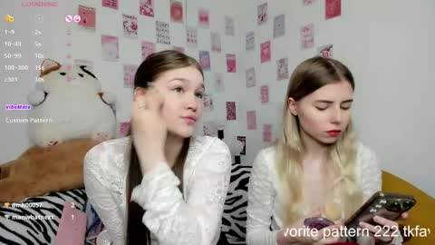 Snapshot of dark_ester chatting on 06-02-26, 10:39 Ester online show from 06-02-26, 10:39