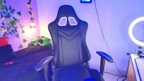 CELESTE online show from 04-28-26, 01:04