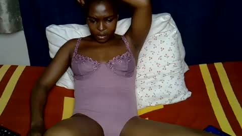 dark_petite_ online show from 07-10-26, 09:01