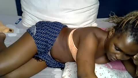 dark_petite_ online show from 07-13-26, 10:23