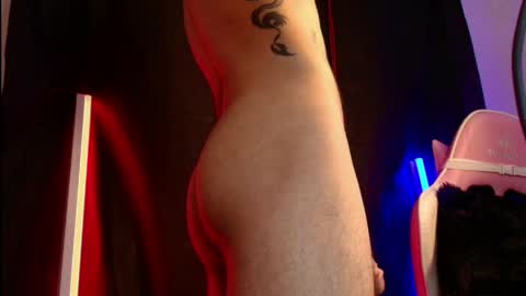 Snapshot of dark_rosse1 chatting on 04-18-26, 10:43 rosse online show from 04-18-26, 10:43