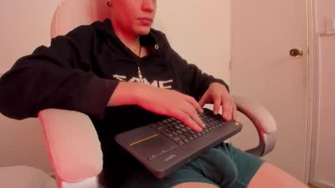 dark_sun333 online show from 11-02-25, 09:06