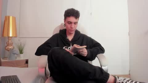 dark_sun333 online show from 11-28-25, 12:57