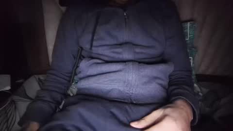 Snapshot of darkbud03 chatting on 02-05-25, 08:14 just a guy online show from 02-05-25, 08:14