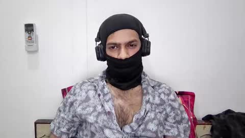 Snapshot of darkbud03 chatting on 11-05-25, 09:15 just a guy online show from 11-05-25, 09:15