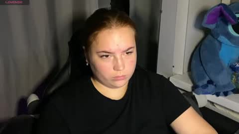 darkcharm1 online show from 11-11-25, 03:23