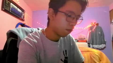 Snapshot of darknex_ chatting on 05-22-26, 02:08 Jose Ian online show from 05-22-26, 02:08