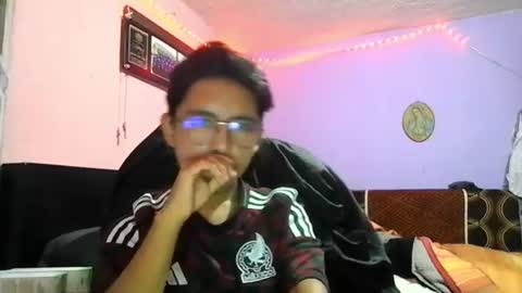 Jose Ian online show from 07-13-26, 01:41