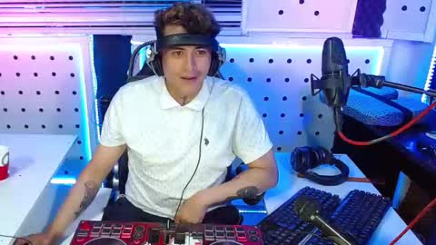 DARKO0717 online show from 10-28-25, 01:20