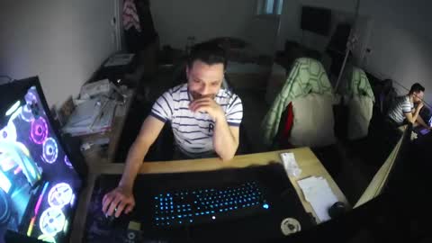 Snapshot of darkschneider_ chatting on 02-23-25, 06:39 darkschneider_ online show from 02-23-25, 06:39