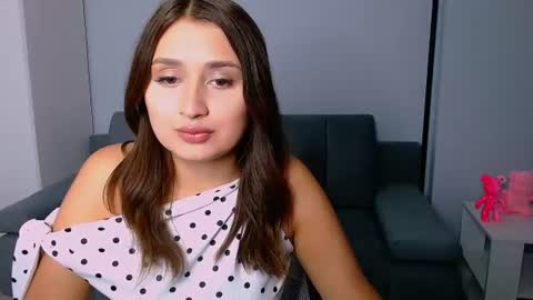 Amelie online show from 07-07-26, 04:44