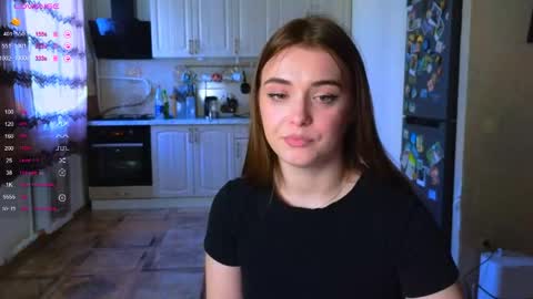 Snapshot of darlina_ryan chatting on 05-27-26, 12:35 Darlina online show from 05-27-26, 12:35