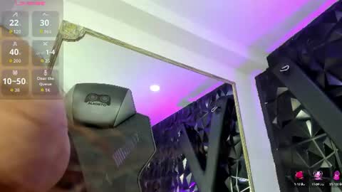 Snapshot of darlingbdsm_ chatting on 06-11-26, 12:25 Darling online show from 06-11-26, 12:25