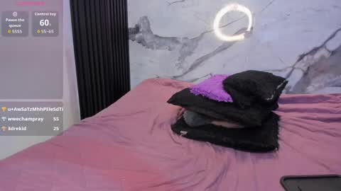  Darnell Queen online show from 04-24-26, 12:18