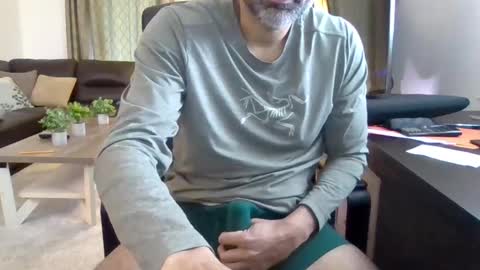 Snapshot of darryl43321 chatting on 12-12-24, 05:26 darryl43321 online show from 12-12-24, 05:26