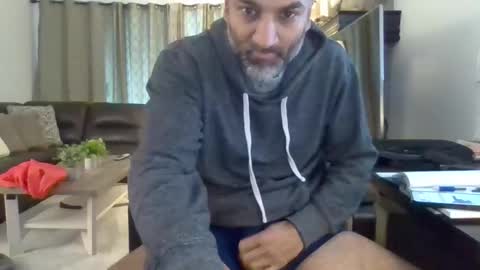 Snapshot of darryl43321 chatting on 01-09-26, 05:37 darryl43321 online show from 01-09-26, 05:37