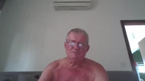 darwincock online show from 05-30-26, 04:31